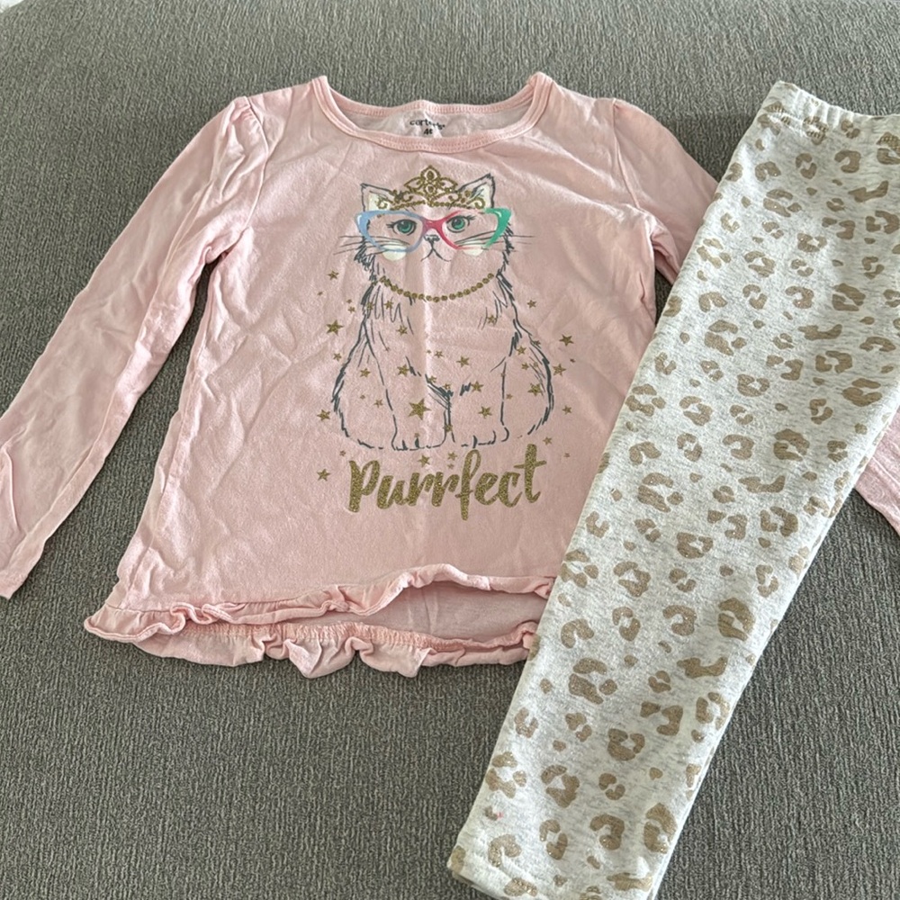 BOGO🥳 Carter’s cat outfit